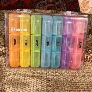 Auron Weekly 7 Day Pill Organizer with Rainbow Colors. 3 x day. Large.